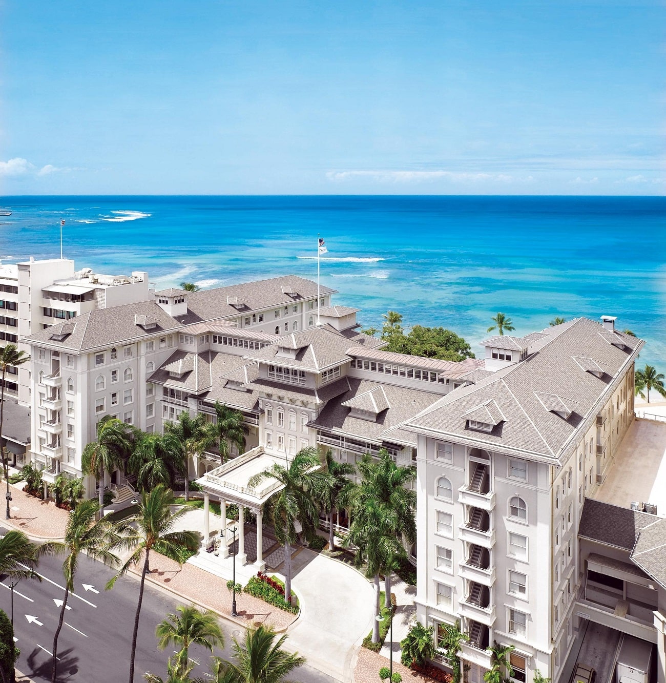 会場ホテルの外観